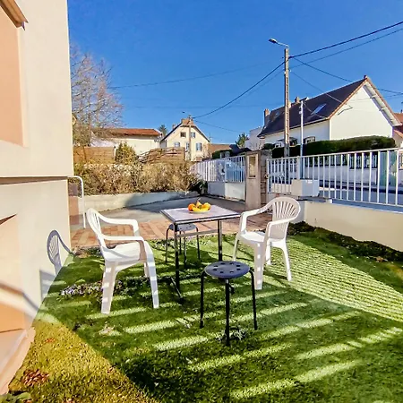 Le A A Chu, Exterieur Et Piece Commune *